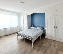 France Île-de-France Bondy vacation rental compare prices direct by owner 27050891