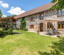 France Auvergne-Rhône-Alpes Charbonnières-les-Varennes vacation rental compare prices direct by owner 29759145
