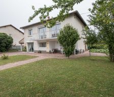 France Auvergne-Rhône-Alpes Pont-du-Château vacation rental compare prices direct by owner 29562657