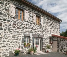 France Auvergne-Rhône-Alpes Volvic vacation rental compare prices direct by owner 27522102