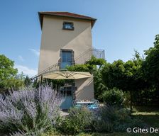 France Auvergne-Rhône-Alpes Riom vacation rental compare prices direct by owner 28678678