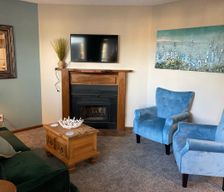 United States Wyoming Cheyenne vacation rental compare prices direct by owner 10289054