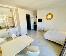 France Provence-Alpes-Côte d'Azur Antibes vacation rental compare prices direct by owner 26547753