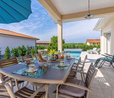 France Nouvelle-Aquitaine Gastes vacation rental compare prices direct by owner 28061624