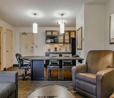 United States Michigan Warren vacation rental compare prices direct by owner 12785769