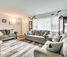 United States New York Rochester vacation rental compare prices direct by owner 27285062