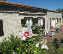 France Nouvelle-Aquitaine Saint-Martin-l'Ars vacation rental compare prices direct by owner 27844276