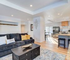 United States Minnesota Moorhead vacation rental compare prices direct by owner 27902919