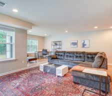 United States Maryland Glen Burnie vacation rental compare prices direct by owner 33033235