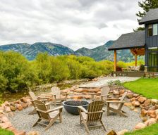 United States Wyoming Turnerville vacation rental compare prices direct by owner 27172357