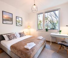 Poland Mazowieckie Warszawa vacation rental compare prices direct by owner 25930421