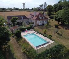France Auvergne-Rhône-Alpes Neuvy vacation rental compare prices direct by owner 23609699