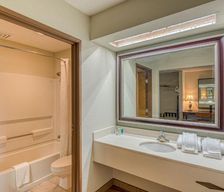 United States Michigan Dundee vacation rental compare prices direct by owner 13454591