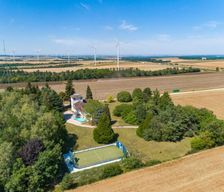 France Bourgogne Saint-Cyr-les-Colons vacation rental compare prices direct by owner 3864116