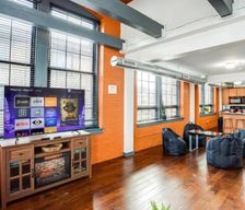 United States New York Rochester vacation rental compare prices direct by owner 25825015