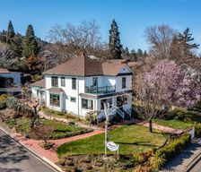 United States Oregon Ashland vacation rental compare prices direct by owner 12694913