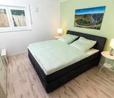 Germany Rhineland-Palatinate Irsch vacation rental compare prices direct by owner 4302644