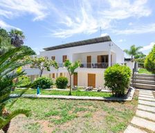 Italy  Torre dell'Orso vacation rental compare prices direct by owner 26825302