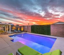 United States Illinois Las Vegas vacation rental compare prices direct by owner 24895676