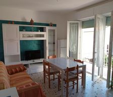 Italy Tuscany Marina di Castagneto Carducci vacation rental compare prices direct by owner 26643842