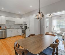 United States  Columbia vacation rental compare prices direct by owner 28011364