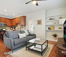 United States Texas Austin vacation rental compare prices direct by owner 26500295