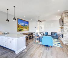 United States Colorado Woodland Park vacation rental compare prices direct by owner 37871728