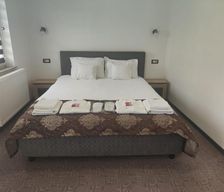 Romania Gorj Târgu Jiu vacation rental compare prices direct by owner 13420423