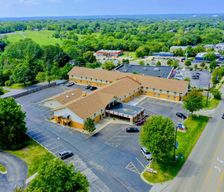 United States Illinois Rockford vacation rental compare prices direct by owner 12982381