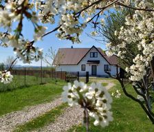 Romania  Târgu Neamț vacation rental compare prices direct by owner 27754853