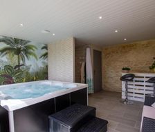 France Nouvelle-Aquitaine Paulin vacation rental compare prices direct by owner 10407050