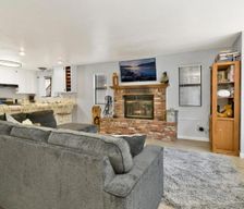 United States California Big Bear Lake vacation rental compare prices direct by owner 25002694