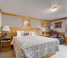 United States Montana Livingston vacation rental compare prices direct by owner 13410800