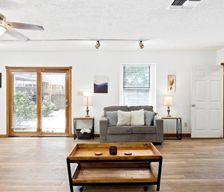 United States  Bakersfield vacation rental compare prices direct by owner 33619356