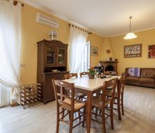 Italy  Mola Di Bari vacation rental compare prices direct by owner 29392316