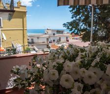 Italy Sicily Giardini Naxos vacation rental compare prices direct by owner 10707527