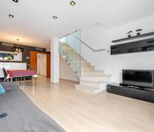 Spain Catalunya Pineda de Mar vacation rental compare prices direct by owner 27931036