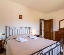 Italy Umbria lisciano niccone vacation rental compare prices direct by owner 28585590