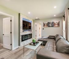 United States Illinois Des Plaines vacation rental compare prices direct by owner 29800210