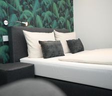 Germany Hessen Frankfurt vacation rental compare prices direct by owner 14746225