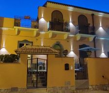 Italy Sicily Calatabiano vacation rental compare prices direct by owner 28671184