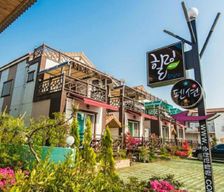 South Korea Jeollanam-Do Suncheon vacation rental compare prices direct by owner 28745767