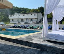 Romania  Măngureni vacation rental compare prices direct by owner 26983199
