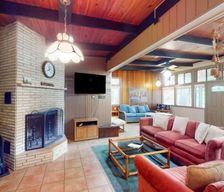 United States Texas McQueeney vacation rental compare prices direct by owner 28563775