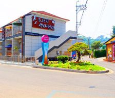South Korea Jeollanam-Do Suncheon vacation rental compare prices direct by owner 29029235