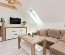 Poland Województwo pomorskie Gdynia vacation rental compare prices direct by owner 27796691