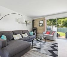 France Ile de France Saint-Cyr-lʼÉcole vacation rental compare prices direct by owner 28388251