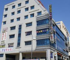 South Korea  Hwaseong vacation rental compare prices direct by owner 29043173