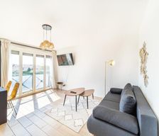 France Rhône-Alps Caluire-et-Cuire vacation rental compare prices direct by owner 28214904