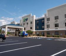 United States South Carolina Greer vacation rental compare prices direct by owner 12723221